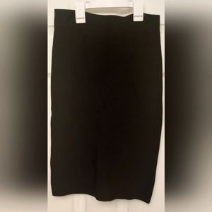 BCBGMaxAzria stretchy mini pencil skirt. Size small. Like new
